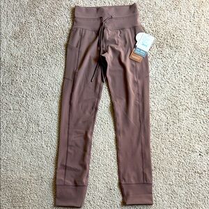 Brand New Vuori Brown Daily Pocket Legging